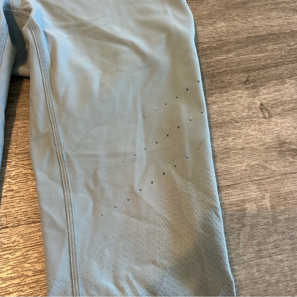 Lululemon Zoned In High Rise Tight 27’ Light Blue Full Length Leggings Size 6 - Picture 8 of 10